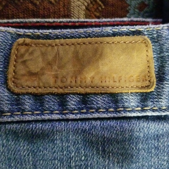 Tommy Hilfiger Jeans barely worn! - Picture 2 of 7